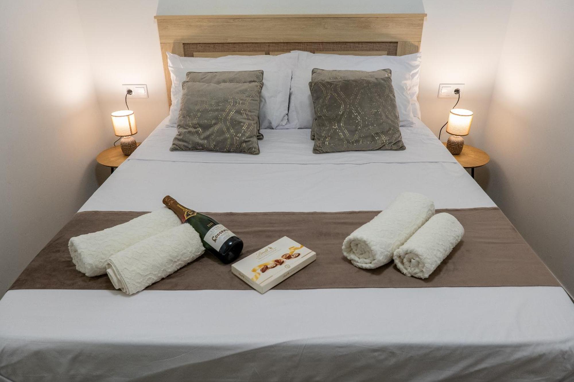 Apartamento Turistico Lux Center Валенсия Екстериор снимка