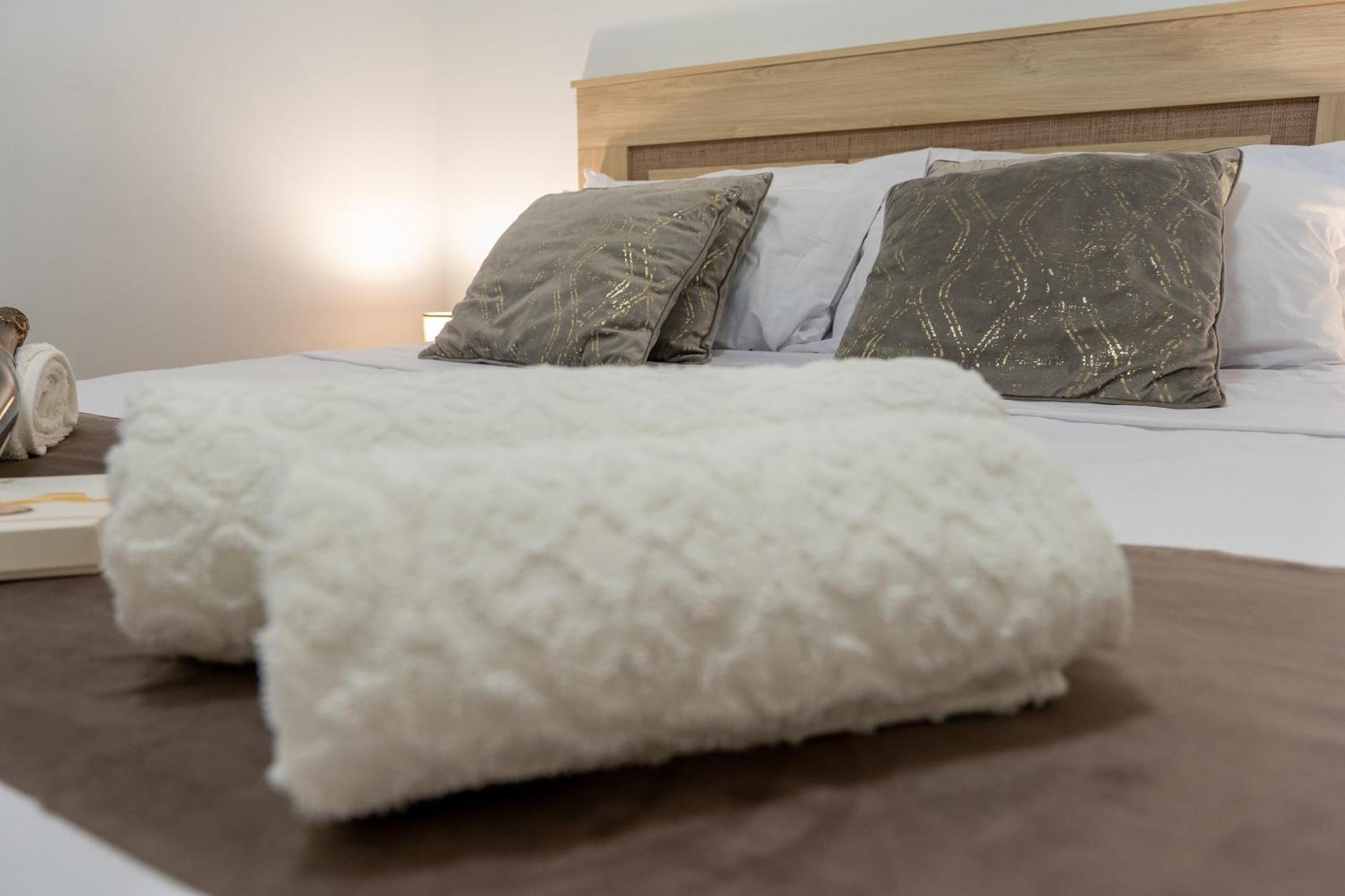 Apartamento Turistico Lux Center Валенсия Екстериор снимка