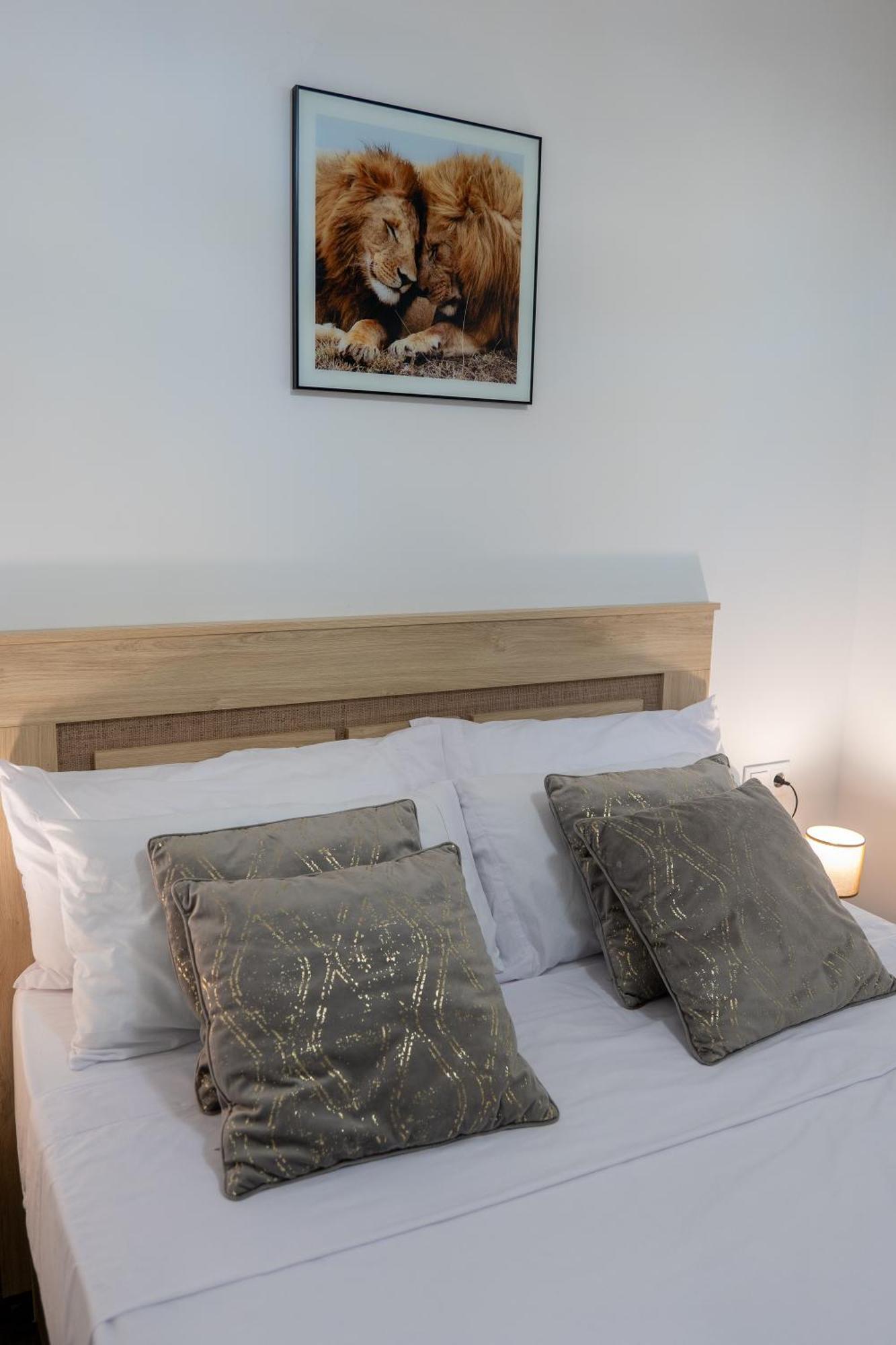 Apartamento Turistico Lux Center Валенсия Екстериор снимка